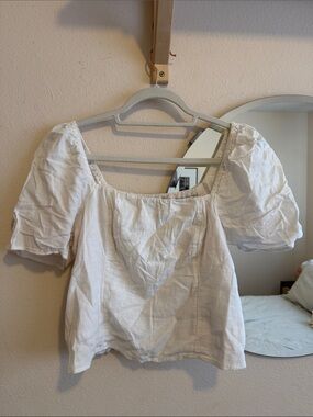 Abercrombie Women’s White Puff Sleeve Square Neck Top linen blend
